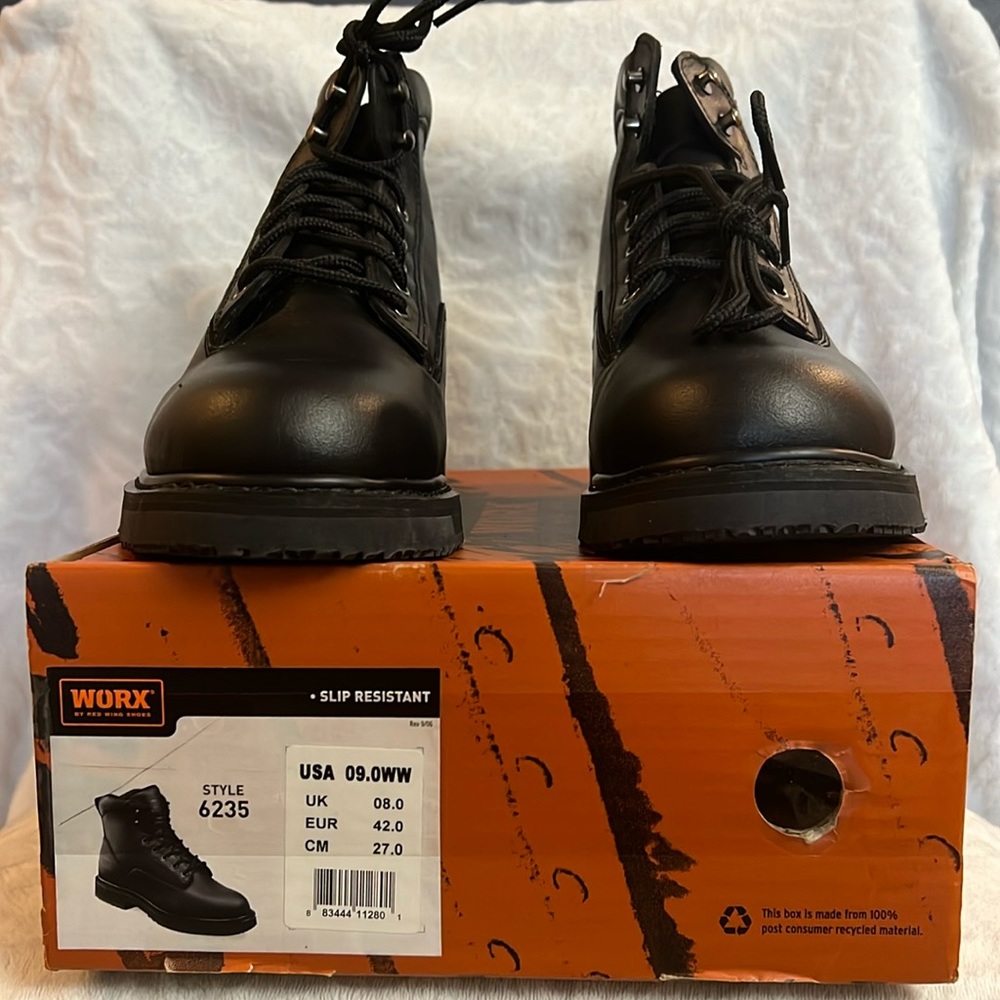 NEW MENS Black Leather Work Boots Size 9 Wide (WORX by Red Wing Shoes)